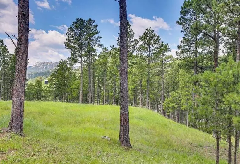 Keystone Escape W/ Amazing Mt Rushmore View!