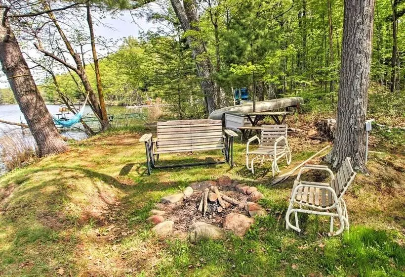 Lakefront Cumberland Cabin W/ Dock & Fire Pit!