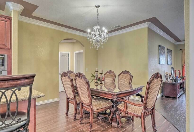 Manteca Home W/ Gated Yard ~ 2 Mi To Downtown