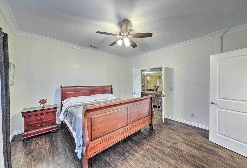 Manteca Home W/ Gated Yard ~ 2 Mi To Downtown