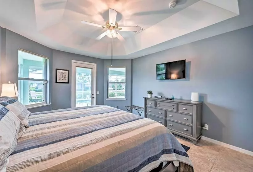 Marco Island Home W/ Southwest Sun & 2 Mi To Beach