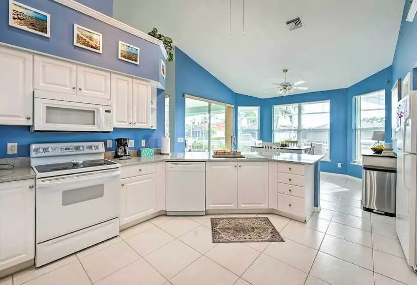 Marco Island Home W/ Southwest Sun & 2 Mi To Beach