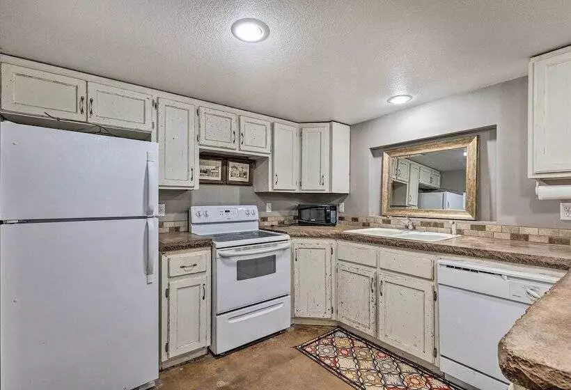 Massive Peck Home W/ Woods & Creek To Explore