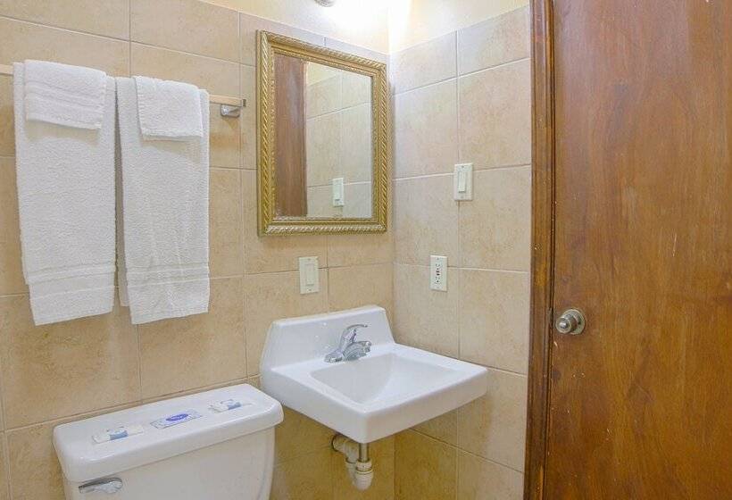 汽车旅馆 Economy Inn