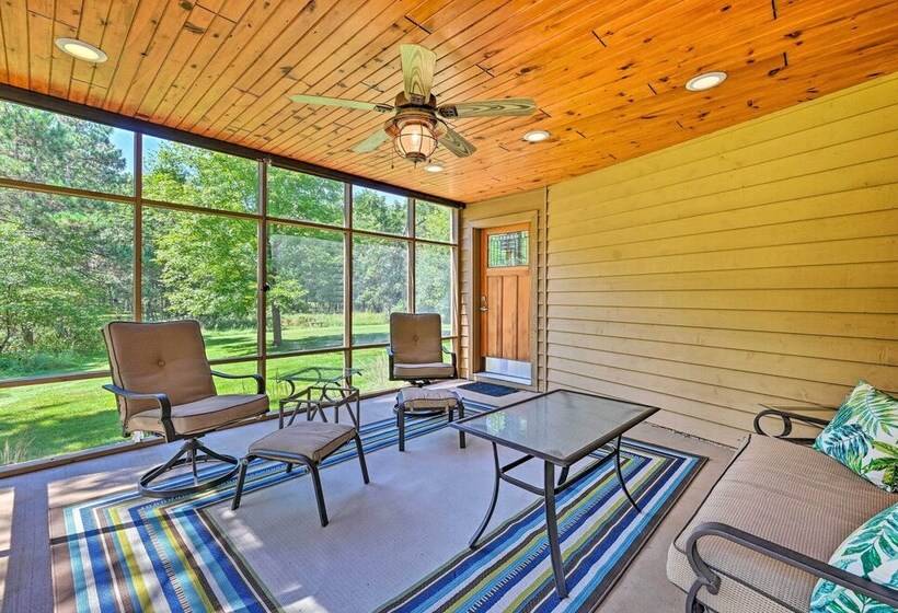 Nekoosa Golf Course Retreat W/ Hot Tub!