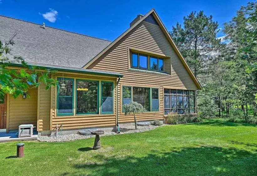 Nekoosa Golf Course Retreat W/ Hot Tub!