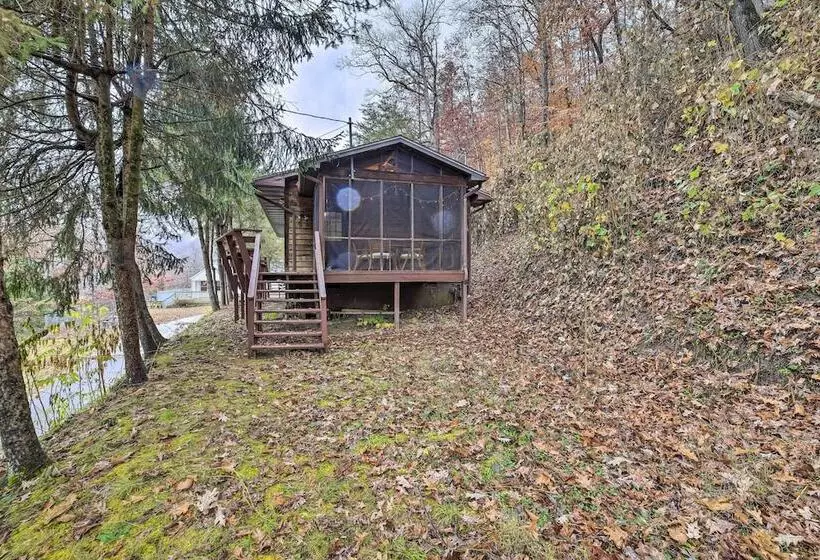 Peaceful Cottage W/ Mtn View Near Atv Trails!