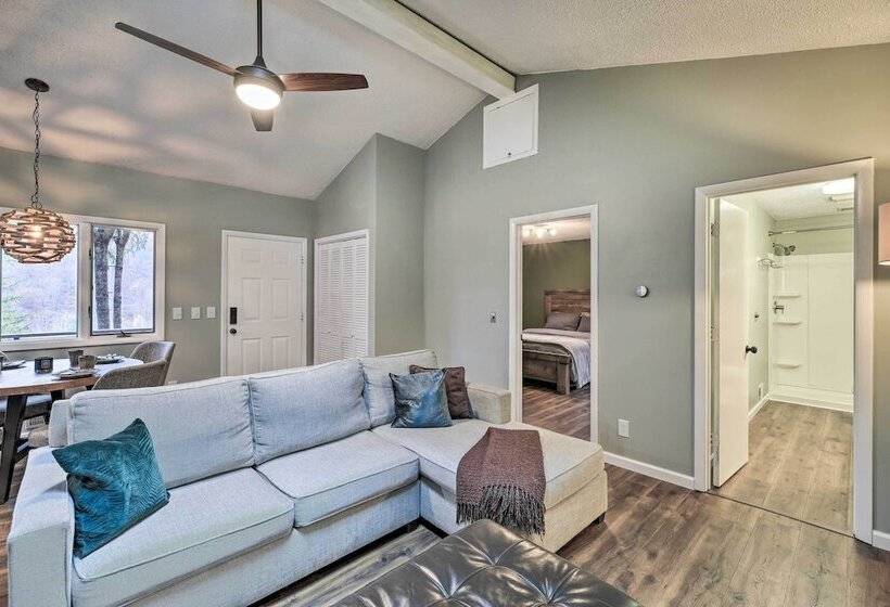 Peaceful Cottage W/ Mtn View Near Atv Trails!