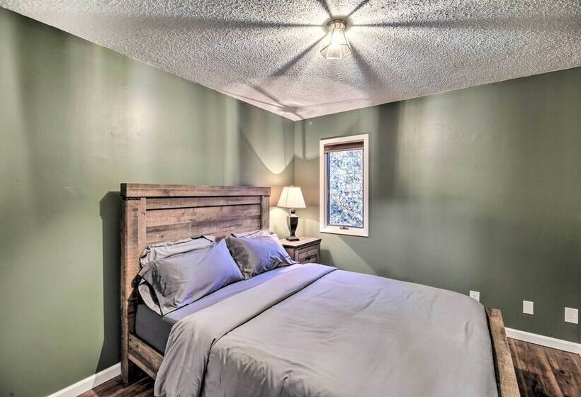 Peaceful Cottage W/ Mtn View Near Atv Trails!