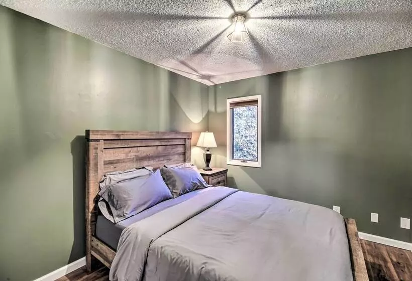 Peaceful Cottage W/ Mtn View Near Atv Trails!