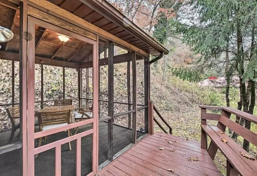 Peaceful Cottage W/ Mtn View Near Atv Trails!