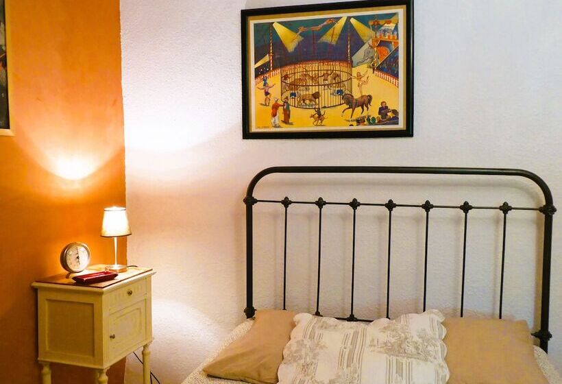 بنسيون Roulotte Et Gite En Drome Provencale