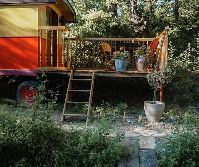 بنسيون Roulotte Et Gite En Drome Provencale