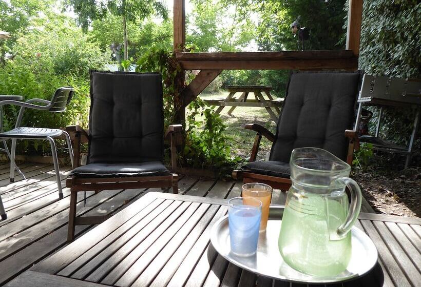 بنسيون Roulotte Et Gite En Drome Provencale