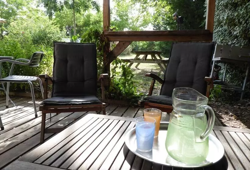 Majatalo Roulotte Et Gite En Drome Provencale