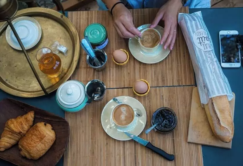 Majatalo Roulotte Et Gite En Drome Provencale