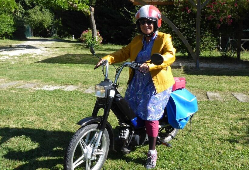 بنسيون Roulotte Et Gite En Drome Provencale