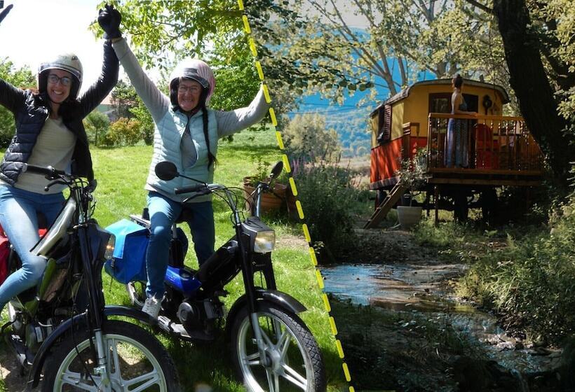 بنسيون Roulotte Et Gite En Drome Provencale
