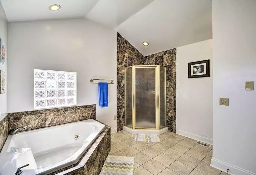 Pet Friendly Cabin W/ Dock On Claytor Lake!