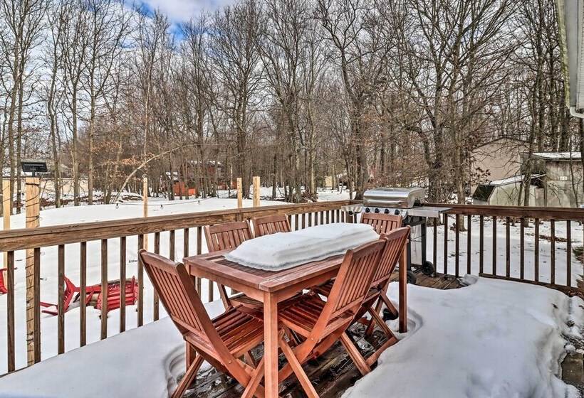 Pet Friendly Long Pond Home W/ Fire Pit!