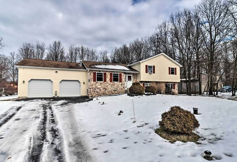 Pet Friendly Long Pond Home W/ Fire Pit!