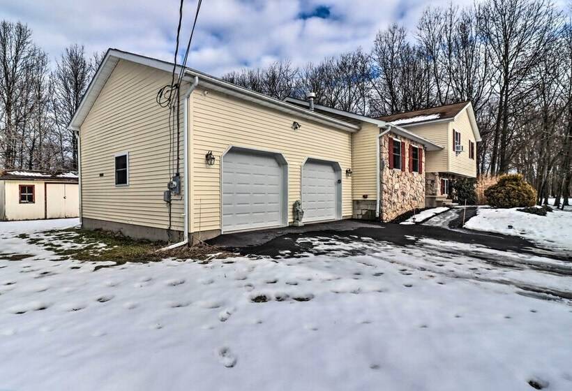 Pet Friendly Long Pond Home W/ Fire Pit!