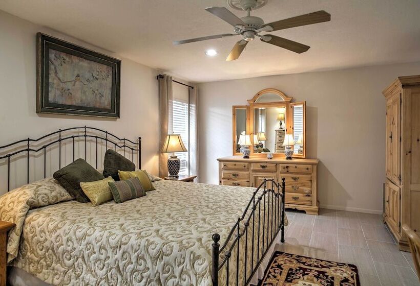 Spacious Central Florida Home: Family Friendly!