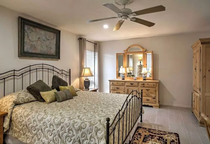 Spacious Central Florida Home: Family Friendly!