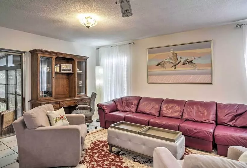 Spacious Central Florida Home: Family Friendly!