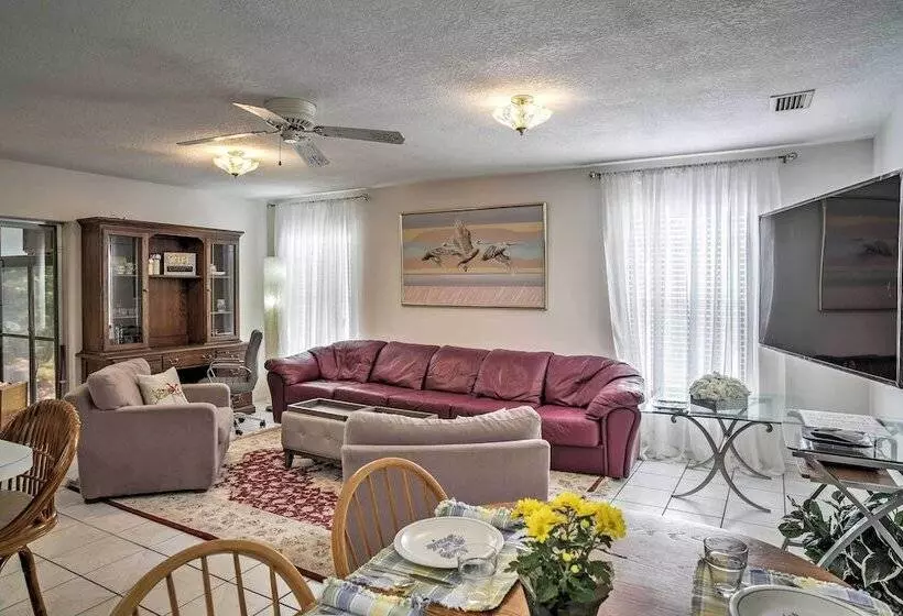 Spacious Central Florida Home: Family Friendly!