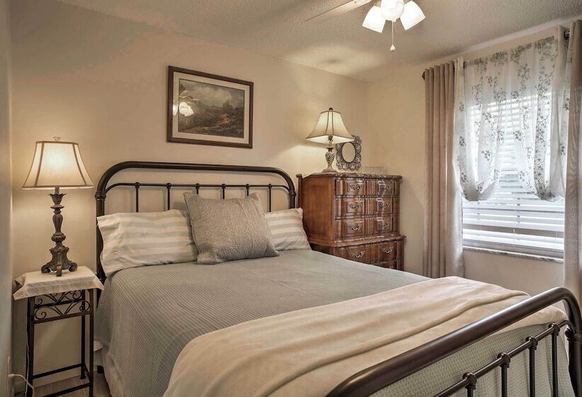 Spacious Central Florida Home: Family Friendly!