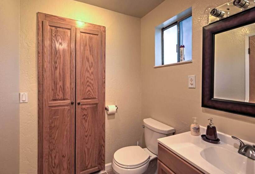 Remodeled & Cozy Gilroy Guest House Near Downtown!