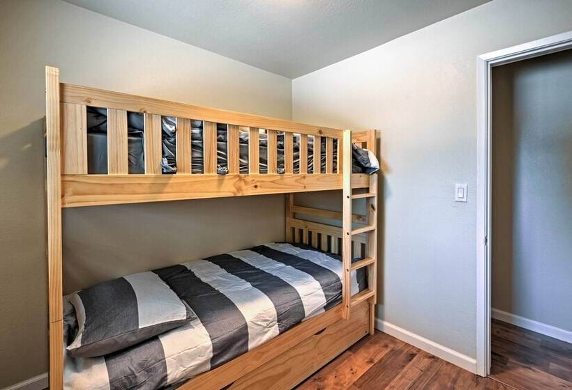 Remodeled & Cozy Gilroy Guest House Near Downtown!