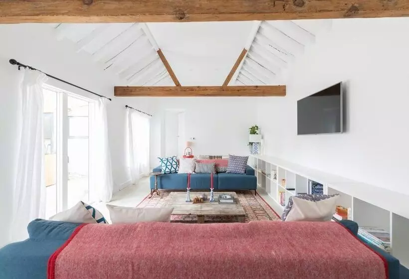 Residenssi Simple Coastal Luxury Near Southwold Sleeps 10