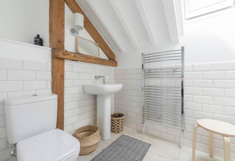 דירת נופש Simple Coastal Luxury Near Southwold Sleeps 10