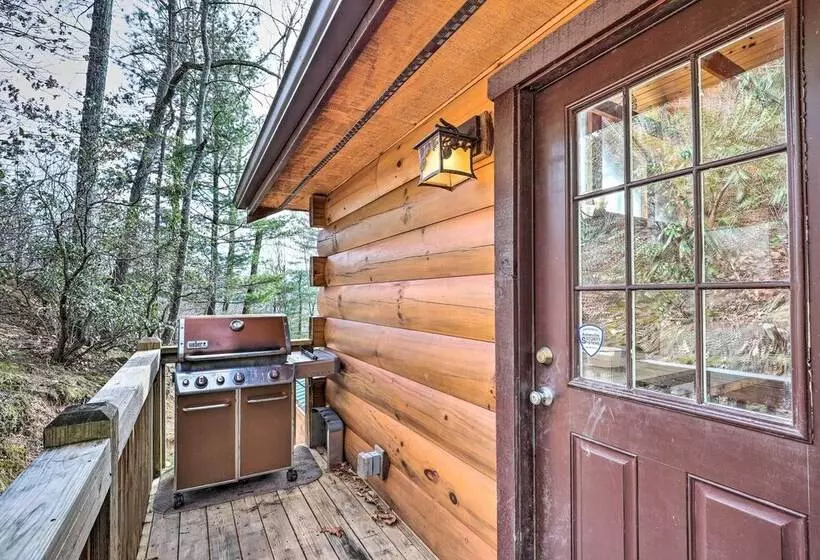Rustic Cabin W/ Mountain Views & Private Deck!