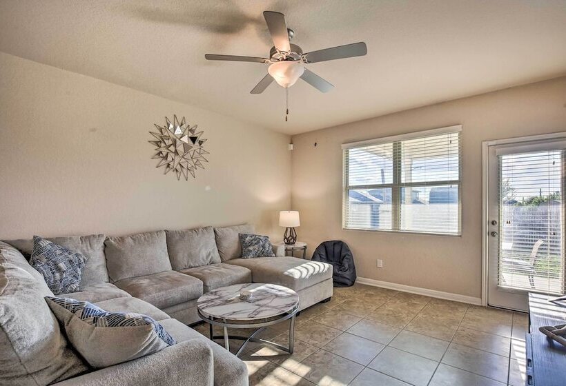 San Antonio Home W/ Yard ~ 8 Mi To Lackland!