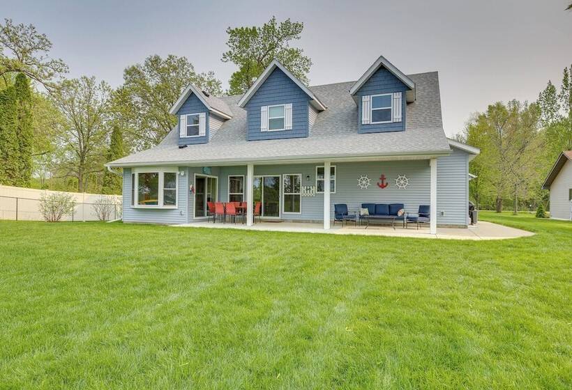 Stunning Waterville Home On Tetonka Lake!