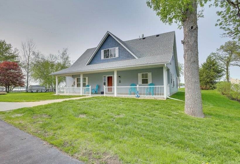 Stunning Waterville Home On Tetonka Lake!