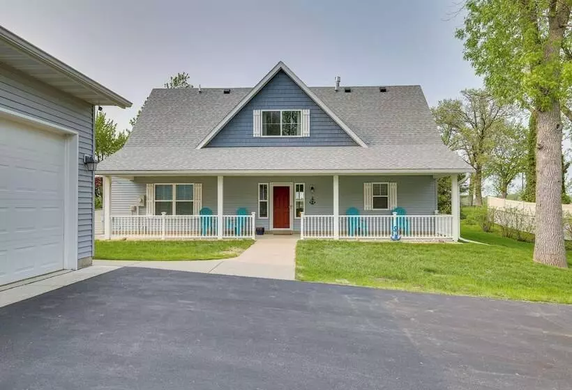 Stunning Waterville Home On Tetonka Lake!