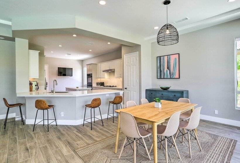 Updated & Modern Palm Desert Hideaway W/ Pool