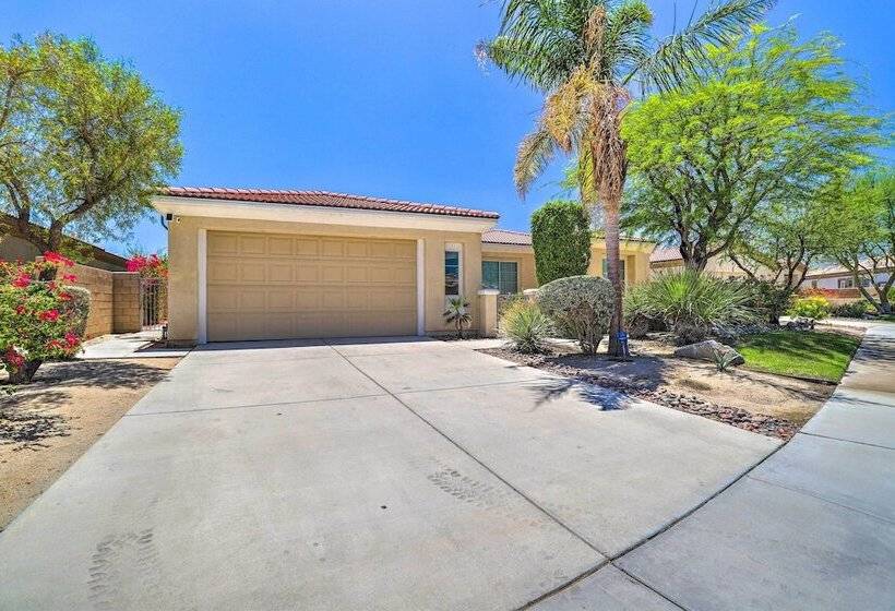 Updated & Modern Palm Desert Hideaway W/ Pool