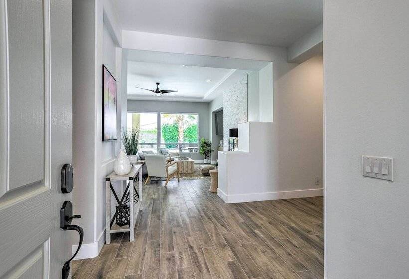 Updated & Modern Palm Desert Hideaway W/ Pool