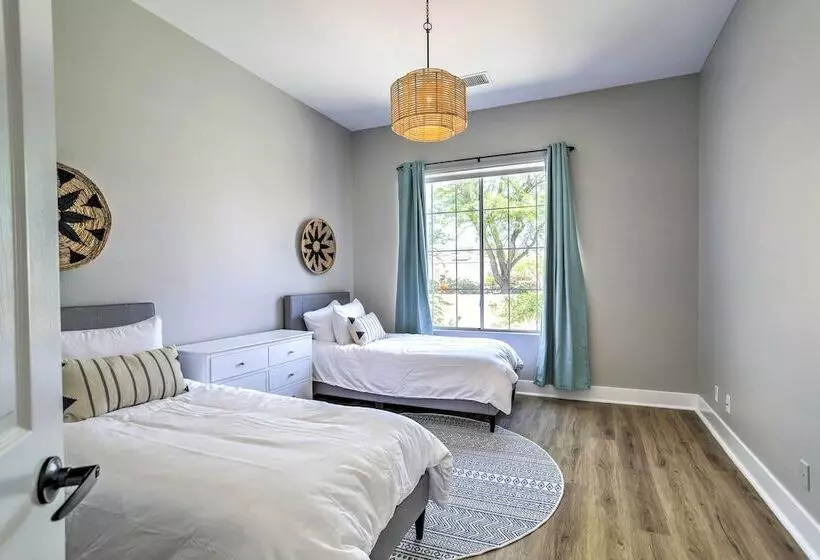 Updated & Modern Palm Desert Hideaway W/ Pool
