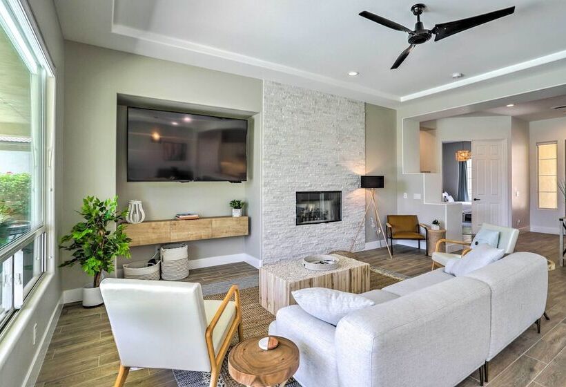 Updated & Modern Palm Desert Hideaway W/ Pool