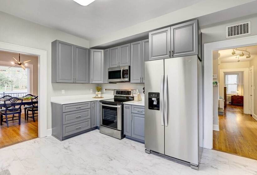 Updated Tallahassee Home ~ 1 Mi To Downtown!