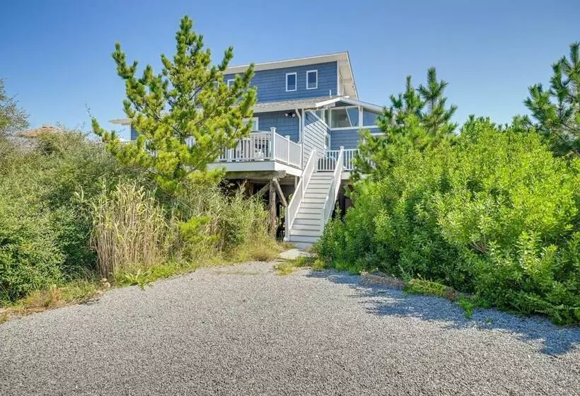Westhampton Beach Home W/ Deck + Ocean Views!