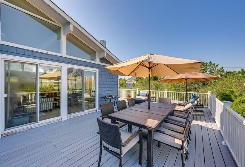 Westhampton Beach Home W/ Deck + Ocean Views!