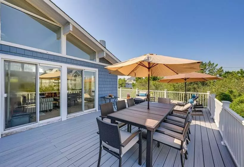 Westhampton Beach Home W/ Deck + Ocean Views!