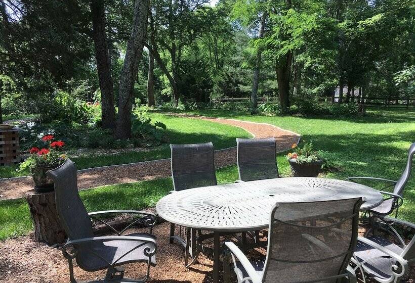 مبيت وإفطار St Francis Cottage